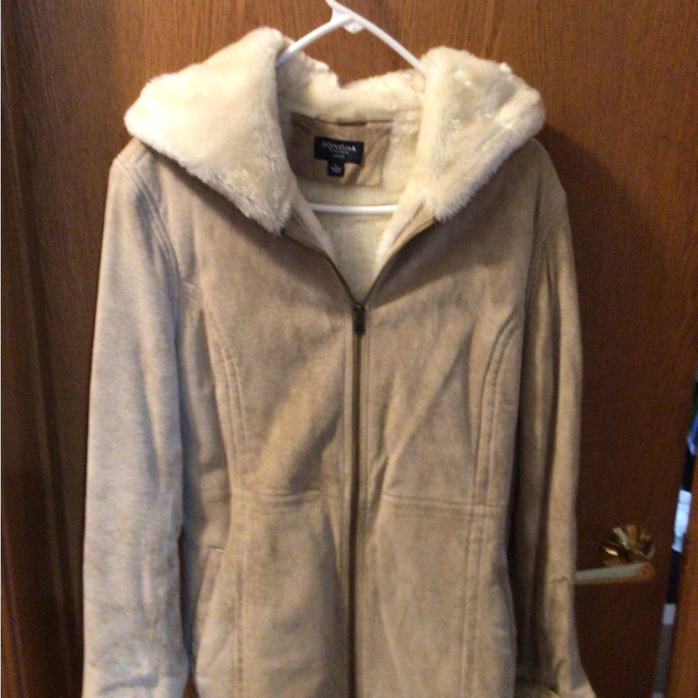 Leather women’s coat large